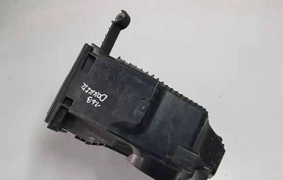 Dacia Dokker Air filter box 165001258R 8201173592
