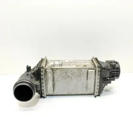 Volkswagen T-Roc Intercooler radiator 04E145785E