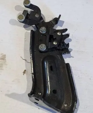 Volkswagen Sharan Sliding door lower roller guide/hinge 7N0843397E