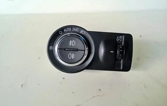 Opel Insignia A Light switch 13268707