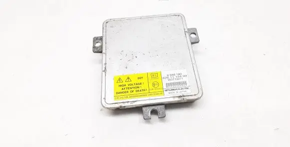 Volvo V70 Xenon control unit/module 6948180