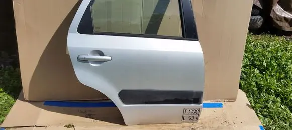 Suzuki SX4 Rear door