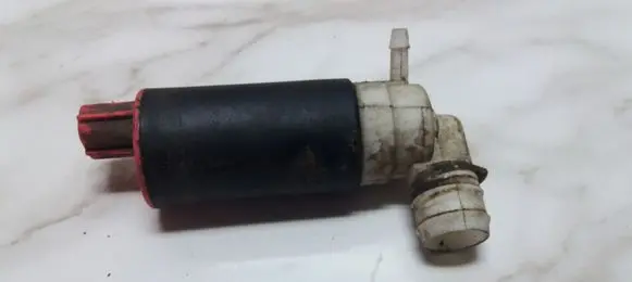 Toyota Avensis T220 Windscreen/windshield washer pump