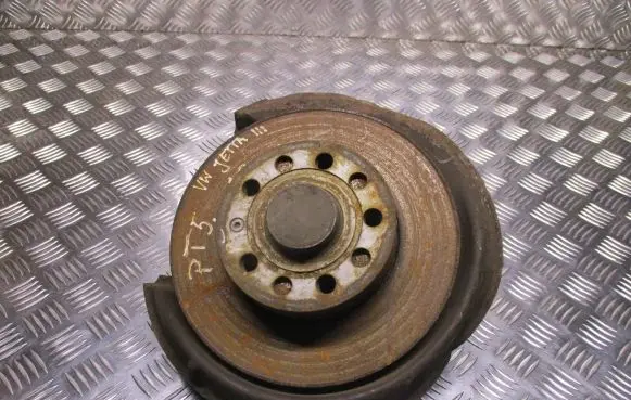 Volkswagen Jetta V Rear wheel bearing hub 