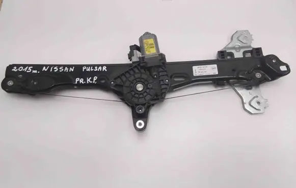 Nissan Pulsar Front door electric window regulator 807013ZL0A