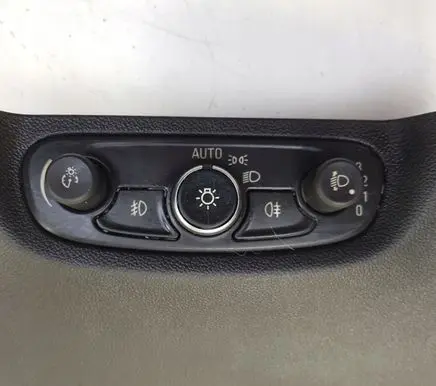 Opel Insignia B Climate control unit 39121795