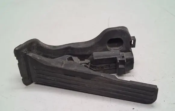 Volkswagen PASSAT B6 Accelerator throttle pedal 1K1721503P