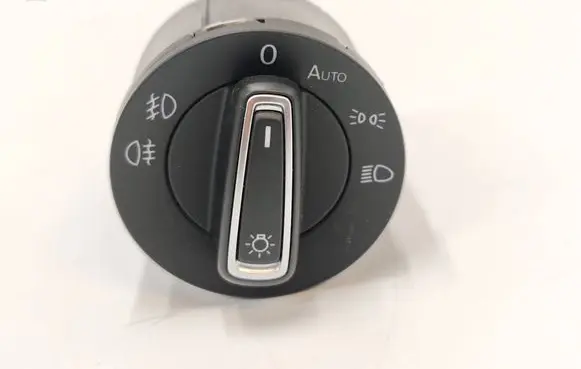 Volkswagen Golf VII Light switch 5G0941431BD 34120703