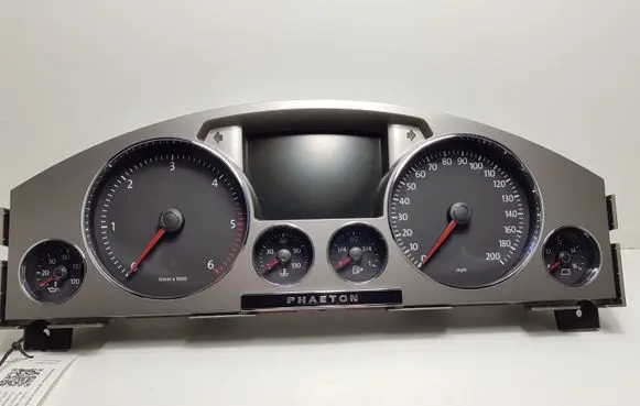 Volkswagen Phaeton Speedometer (instrument cluster) 3D0920983G