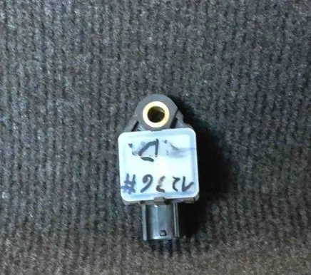 Hyundai i30 Airbag deployment crash/impact sensor 959203K000