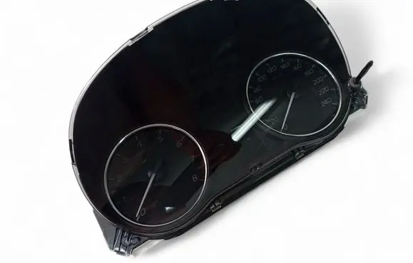 Mitsubishi Outlander Speedometer (instrument cluster) 8100C832