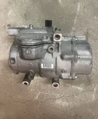 Lexus CT 200H Air conditioning (A/C) compressor (pump) 0422000400