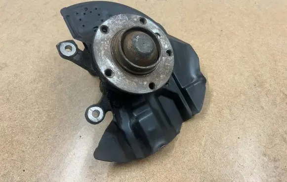 BMW 3 E46 Front wheel hub spindle knuckle 31211096430 1096430 31222299192