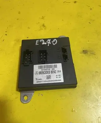 Mercedes-Benz E W211 Comfort/convenience module 2115452132