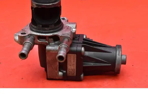 Ford Focus EGR valve 9829870280