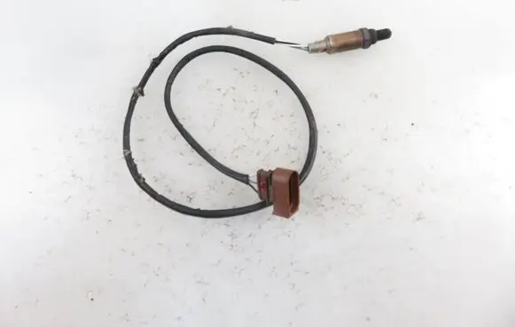 Volkswagen PASSAT B5 Lambda probe sensor 021906265ae 0258003757