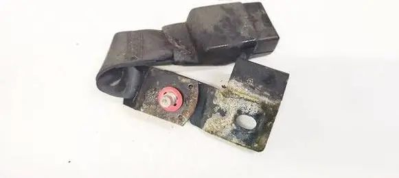 Nissan Juke I F15 Rear seatbelt buckle