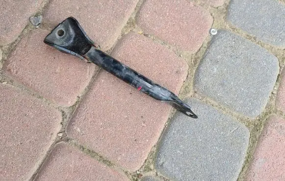 Opel Insignia B Fender mounting bracket
