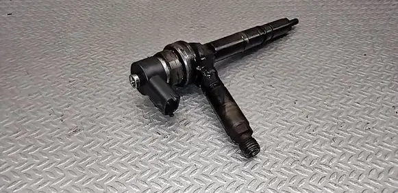 Opel Astra H Fuel injector 0445110175