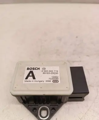 Toyota Avensis T270 ESP acceleration yaw rate sensor 8918305030