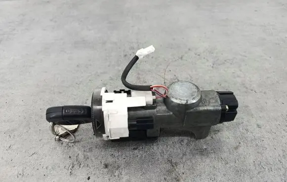 Nissan Primera Ignition lock 