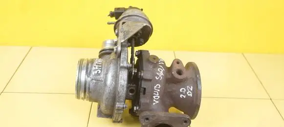Volvo V60 Turbo 31380131 D4204T8