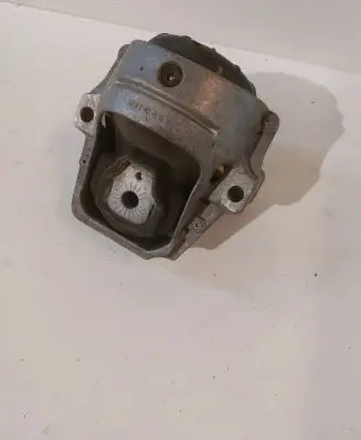 Audi Q5 SQ5 Engine mount bracket 8R0199381