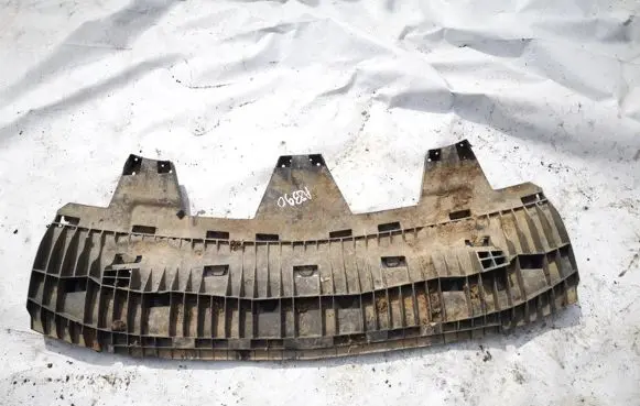 Opel Zafira B Engine splash shield/under tray 13144338