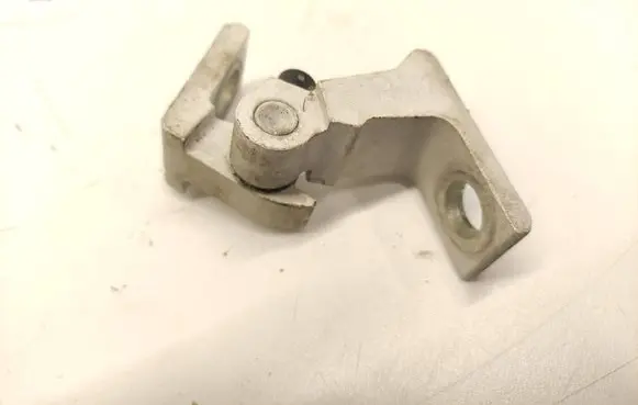 Skoda Superb B6 (3T) Front door upper hinge 5N0831401
