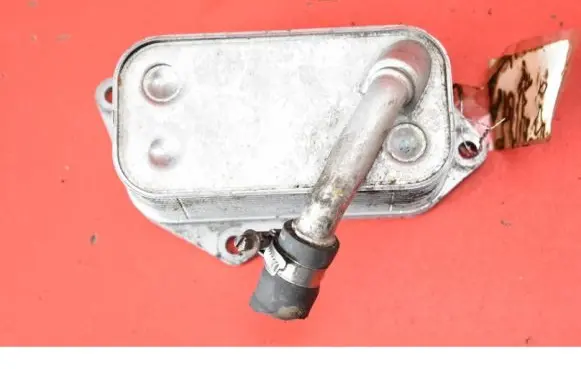 BMW 5 E60 E61 Engine oil radiator 7525333
