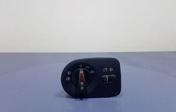 Seat Ibiza IV (6J,6P) Light switch 6J1941531AL