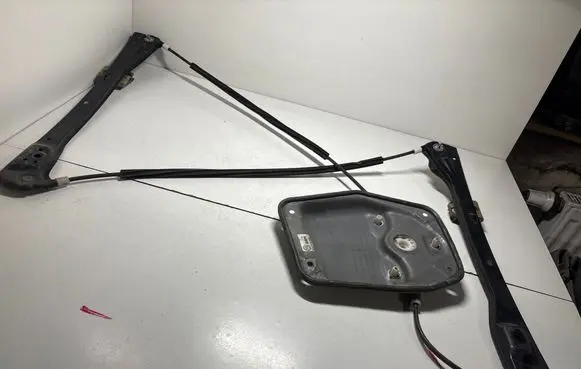 Volkswagen Golf V Front door electric window regulator 1K3837461A 5M0837461 1K4837461A