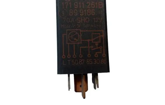 Volkswagen Transporter - Caravelle T4 Glow plug pre-heat relay 171911261B
