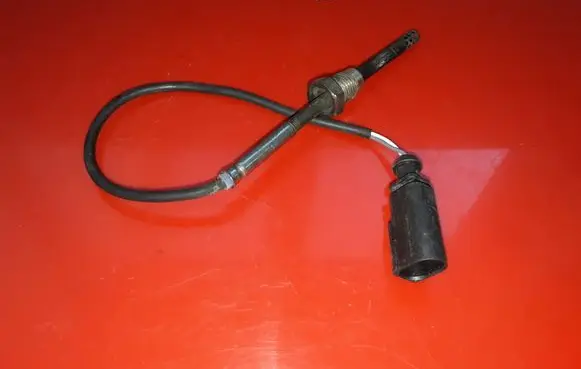 Audi A4 S4 B8 8K Exhaust gas temperature sensor 03L906088D
