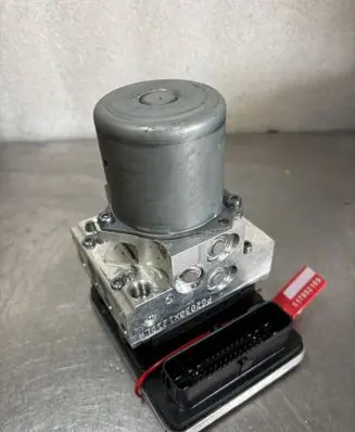 Mercedes-Benz GLC X253 C253 Master brake cylinder