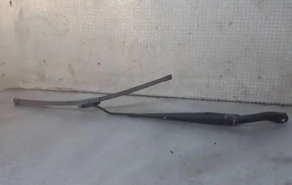 Chevrolet Captiva Windshield/front glass wiper blade 