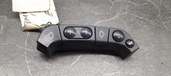 BMW 5 E39 Other switches/knobs/shifts 61318375327