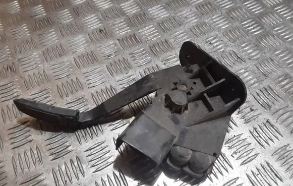 Ford Transit Accelerator throttle pedal Q2C25298639