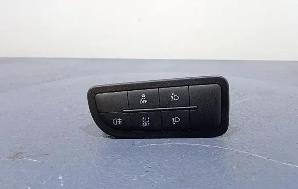 Fiat Tipo Light switch 