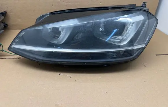 Volkswagen Golf VII Headlight/headlamp 90024309 5G1941033