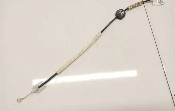 Volkswagen Touareg II Front door cable line 7L6839085