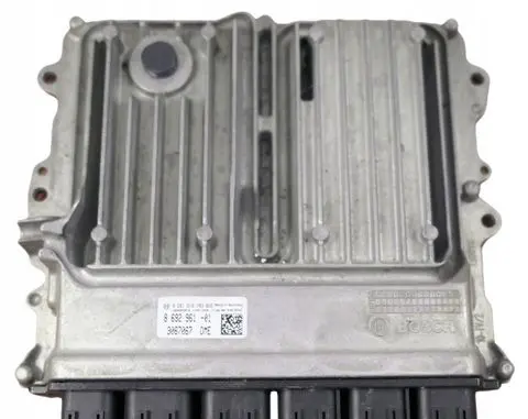 BMW 5 G30 G31 Engine control unit/module 8692961