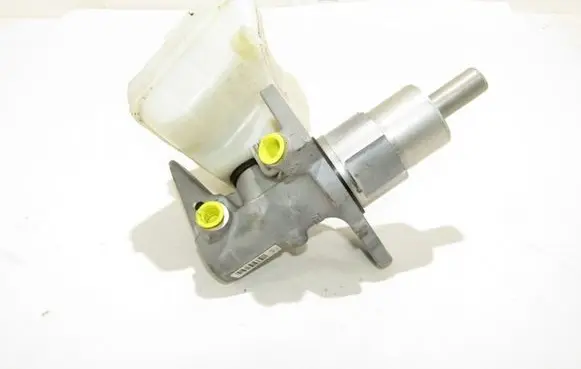 Master brake cylinder