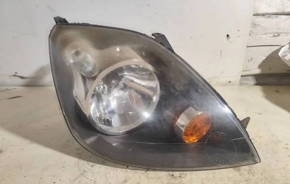 Ford Fiesta Headlight/headlamp 6s6113w029