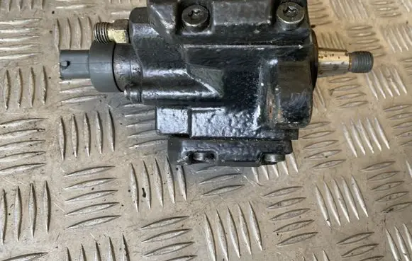 Fiat Stilo Fuel injection high pressure pump 0445010007 B03393