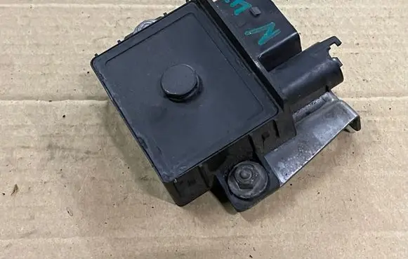 BMW 5 E60 E61 Glow plug pre-heat relay 0522120703