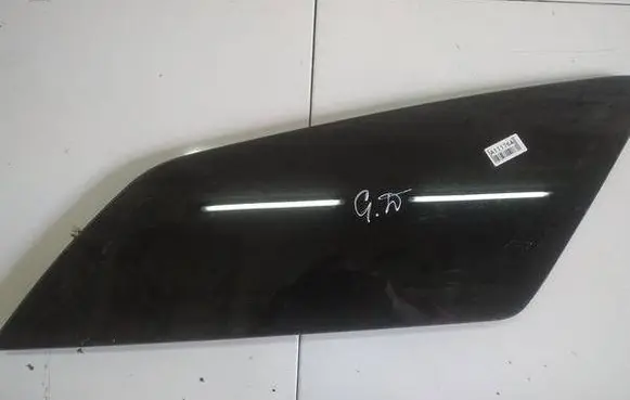Dodge Magnum Rear side window 