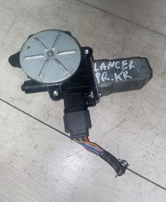 Mitsubishi Lancer Front door window regulator motor Mr991 831
