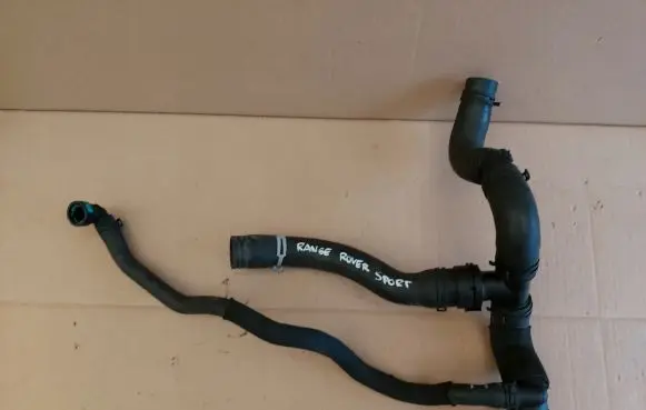 Land Rover Range Rover Sport L494 Engine coolant pipe/hose FPLA8584CB