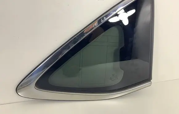 Honda CR-V Rear side window 43R006723